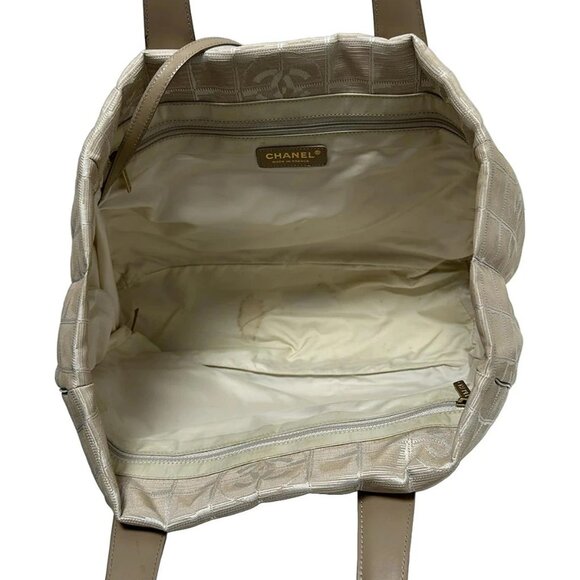 Auth CHANEL New Travel Line Tote MM A15991 Beige Nylon Jacquard Leather Tote Bag - Picture 8 of 8